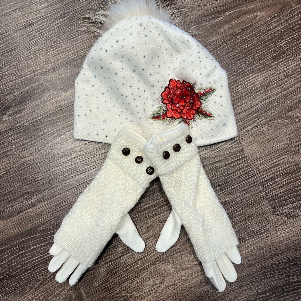 NWOT Off White Tech Friendly Gloves